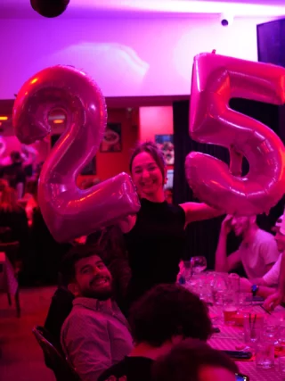 ⭐ Au Café Populaire, la star… c’est vous.

Votre lieu idéal pour fêter un anniversaire ou un événement spécifique avec des tables modulables de 20 à 250 personnes !

À ce soir ❤️

#cafepopulaire #cafepop #bordeaux #victoire #bordeauxvictoire mangertrinquerdanser