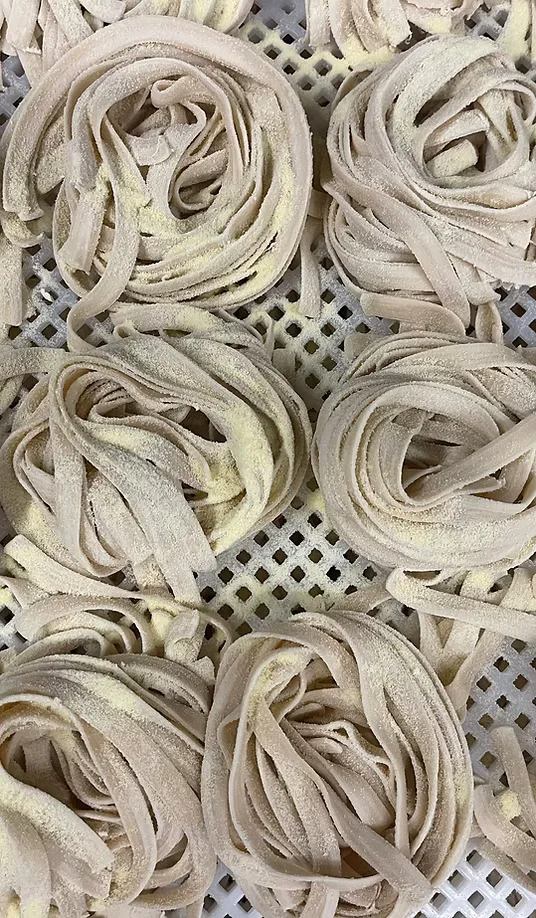 Tagliatelle roh.jpg